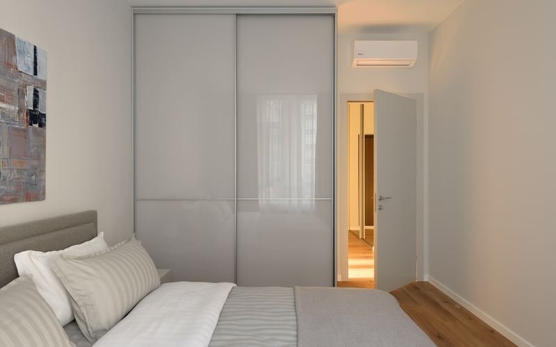 Chambre avec grand dressing