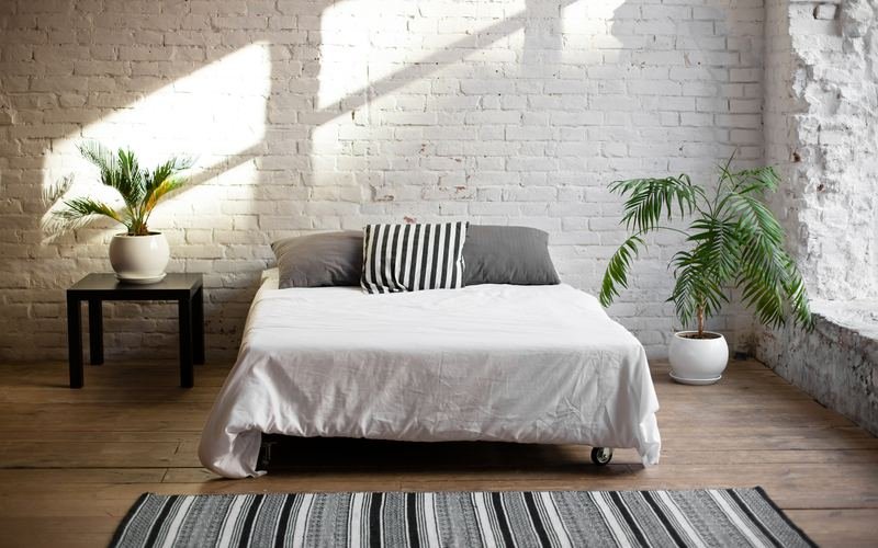 Chambre simple et claire